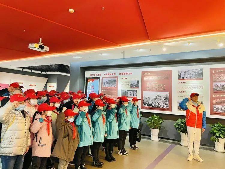 【铸牢中华民族共同体意识】手绘长图:独龙族的昨天与今天